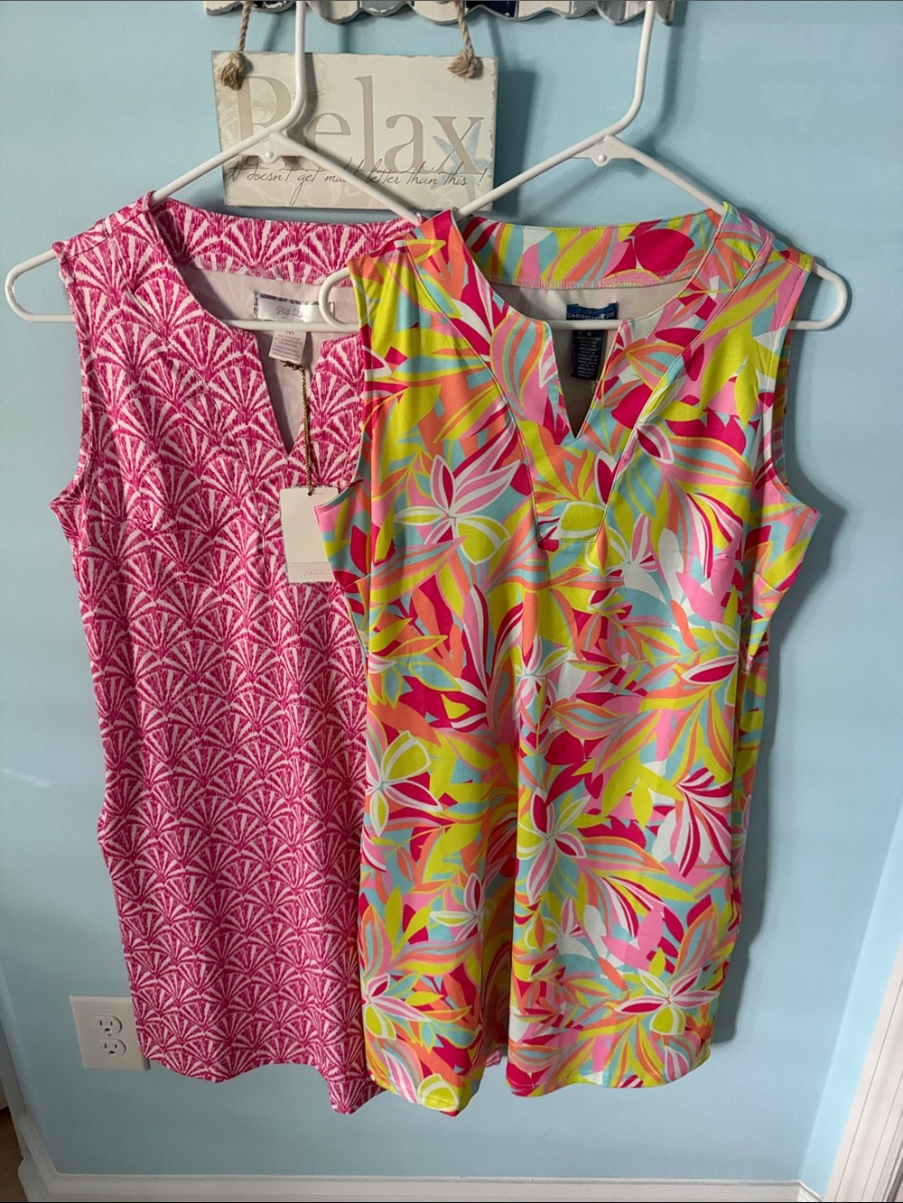 Two Sleeveless V-Neck Floral Print Dress - Pink Multi size M